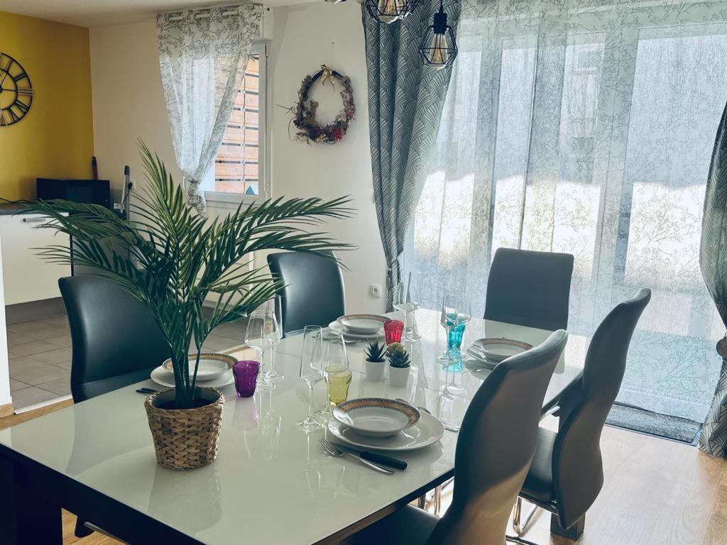 Charbonnier 6 Personnes Avec Terrasse Et Parking